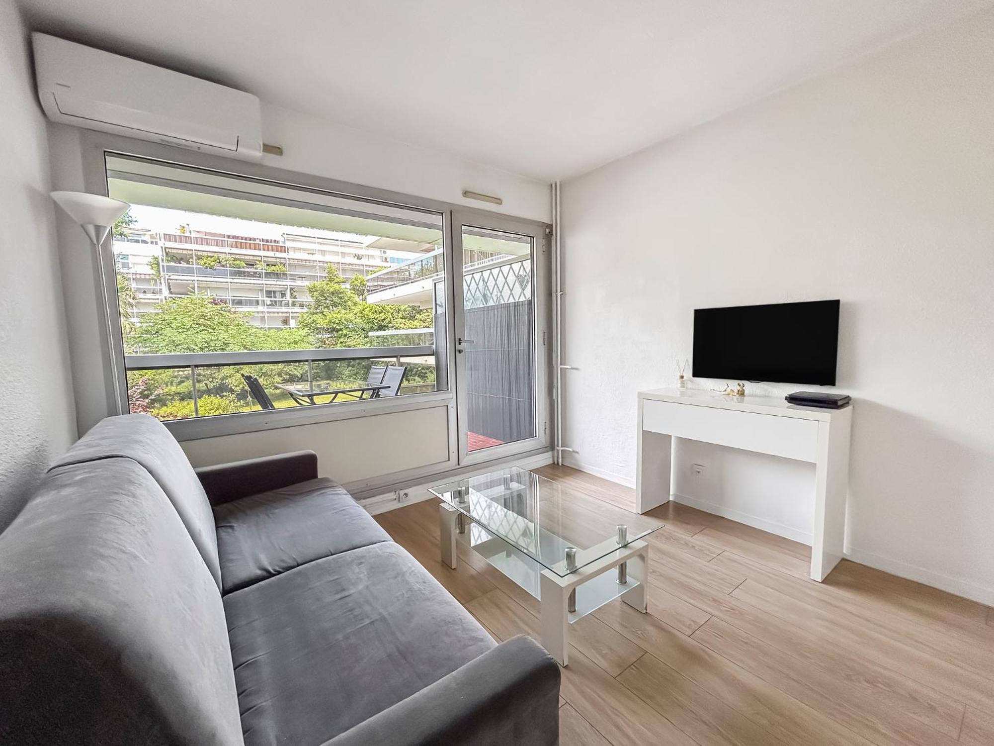Joli Studio 4Pers Piscine Tout Confort Juan-les-Pins Bagian luar foto